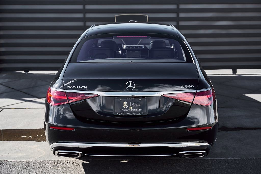 Used 2025 Mercedes-Benz Maybach S 580 4MATIC image 12