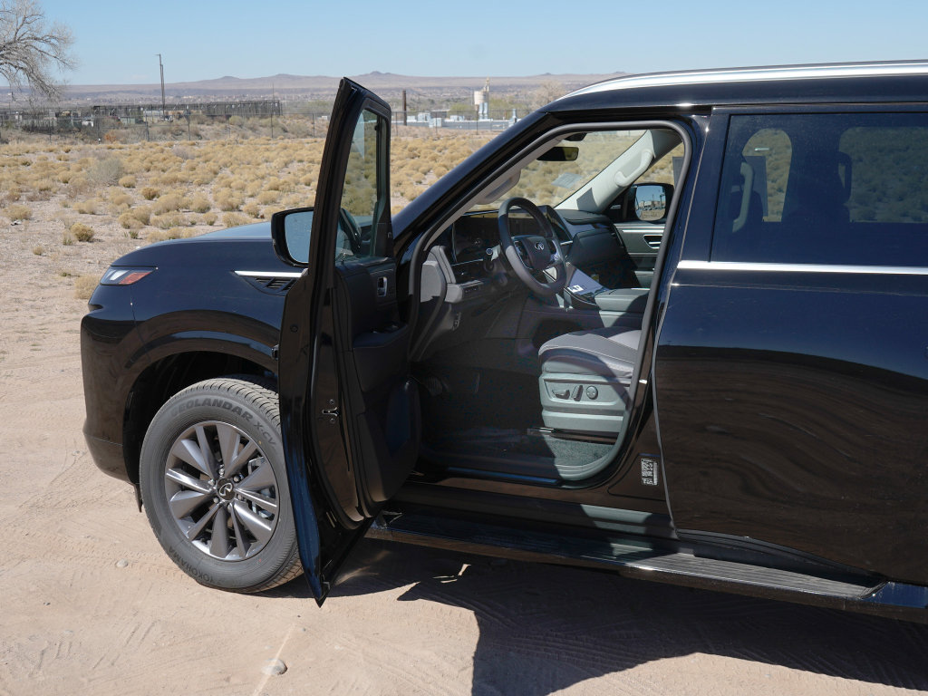 New 2026 INFINITI QX80 Pure w/ Cargo Package image 6