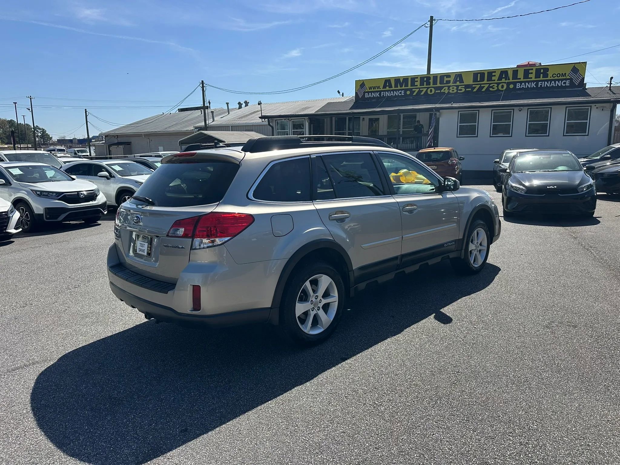 Used 2014 Subaru Outback 2.5i Premium image 9