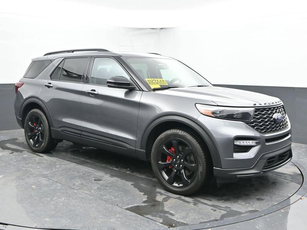 Used 2024 Ford Explorer ST w/ Equipment Group 401A image 3