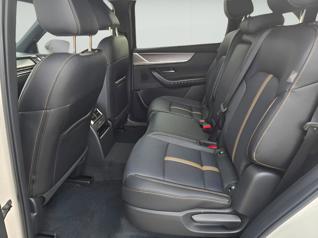 Used 2025 MAZDA CX-70 Plug-In Hybrid w/ Premium Plus image 11