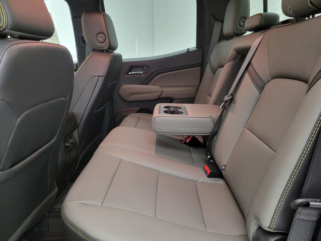 New 2026 Chevrolet Colorado ZR2 w/ Technology Package image 44