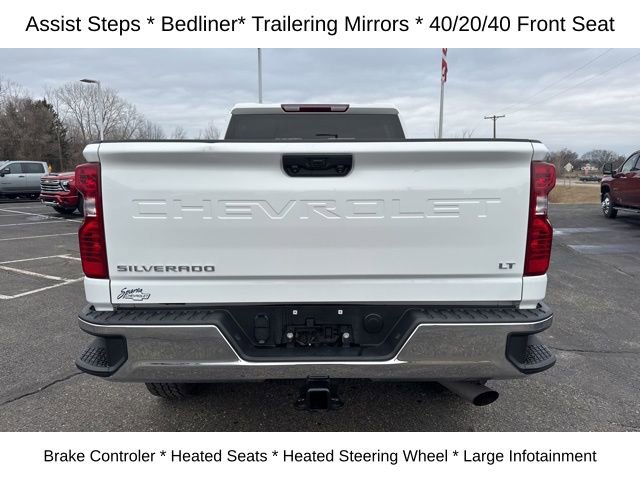 Used 2025 Chevrolet Silverado 2500 LT AWD/4WD image 4