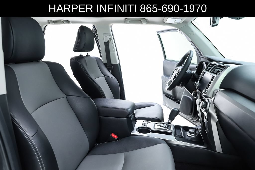 Used 2020 Toyota 4Runner SR5 Premium w/ Moonroof Package AWD/4WD image 72