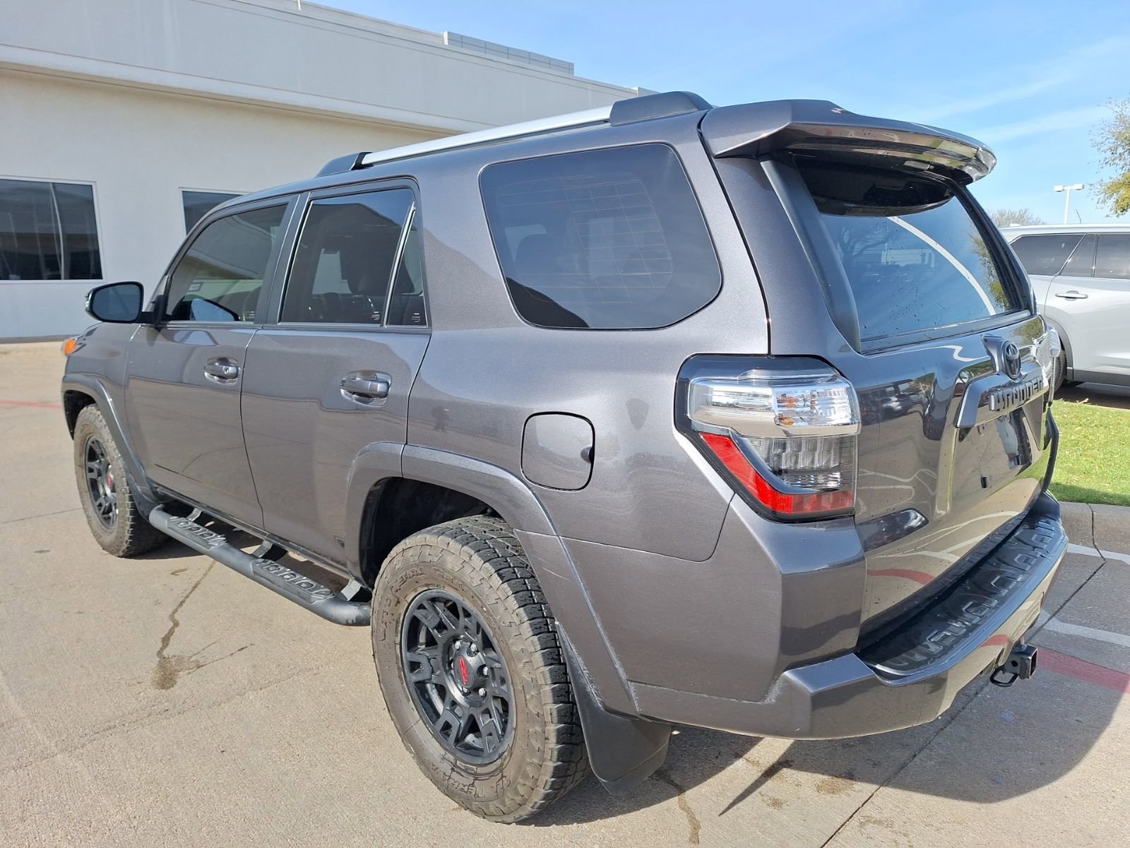 Used 2023 Toyota 4Runner SR5 Premium w/ Moonroof Package RWD image 4