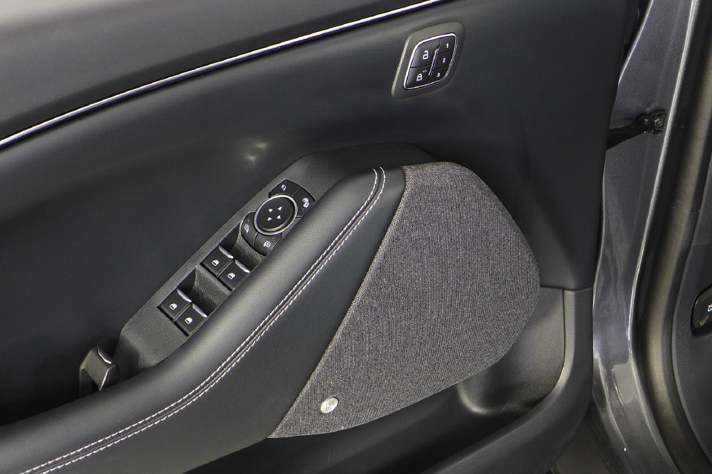 Used 2023 Ford Mustang Mach-E Premium RWD image 12