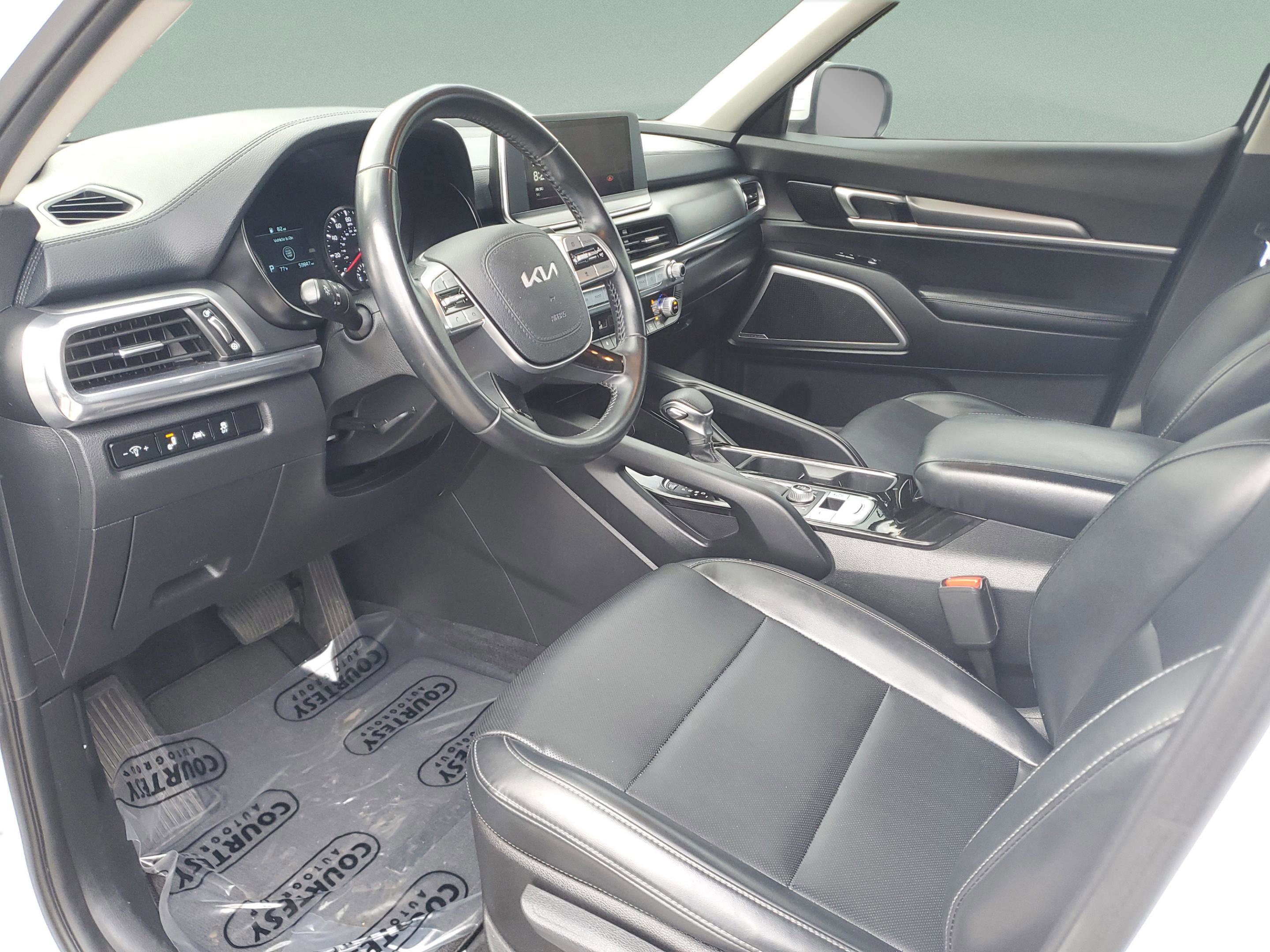 Used 2022 Kia Telluride LX AWD/4WD image 17