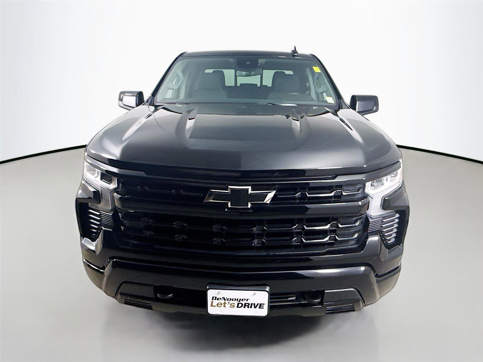 Used 2025 Chevrolet Silverado 1500 RST w/ Convenience Package II image 4