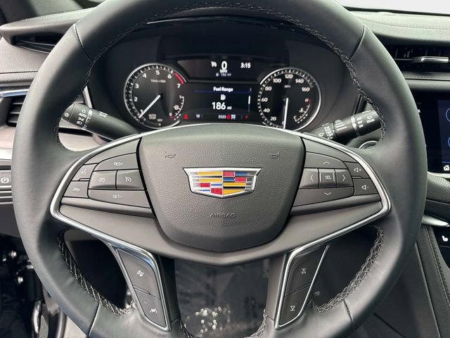 New 2025 Cadillac XT5 Luxury image 24