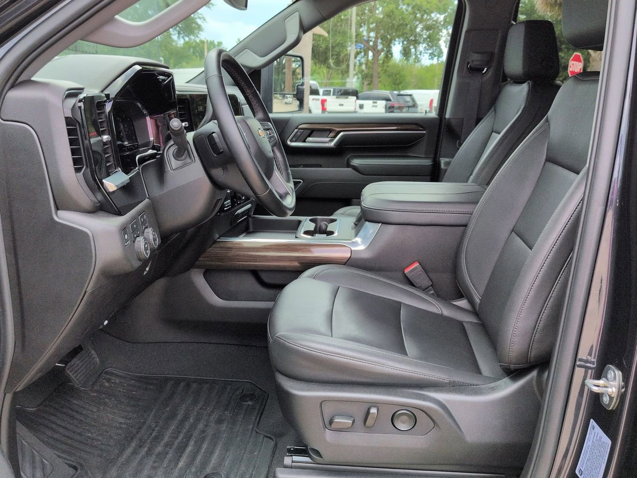 Used 2024 Chevrolet Silverado 3500 LT w/ All Star Edition AWD/4WD image 19