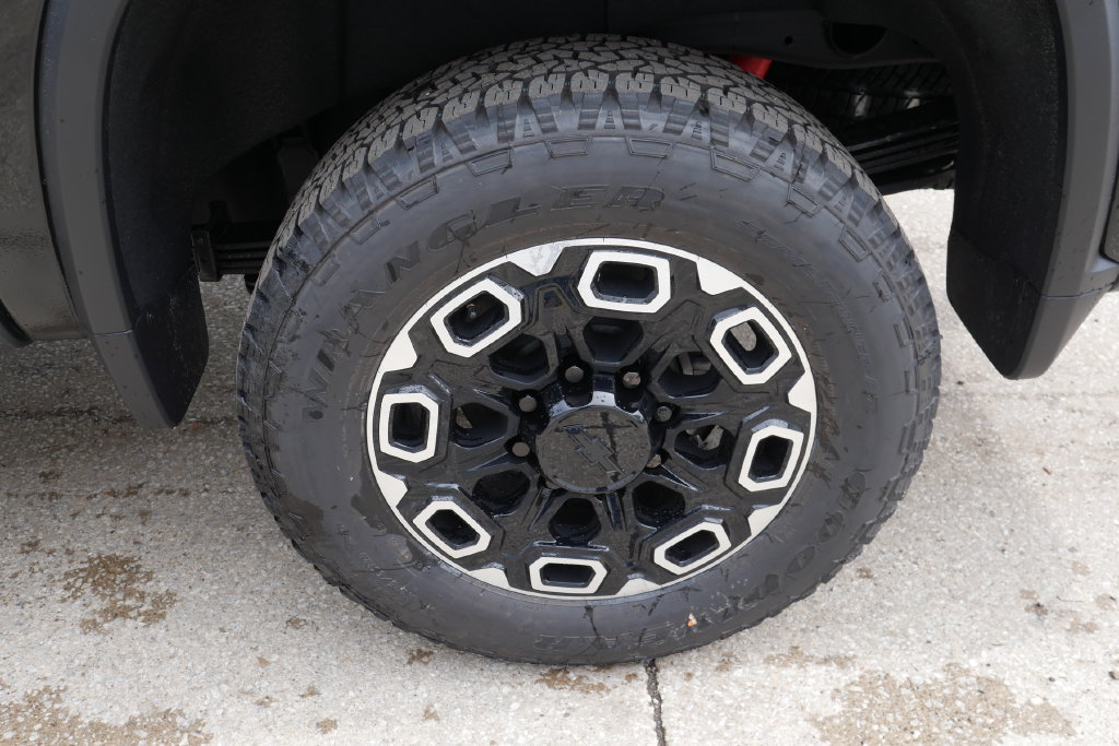 New 2026 Chevrolet Silverado 2500 LTZ w/ LTZ Premium Package AWD/4WD image 37
