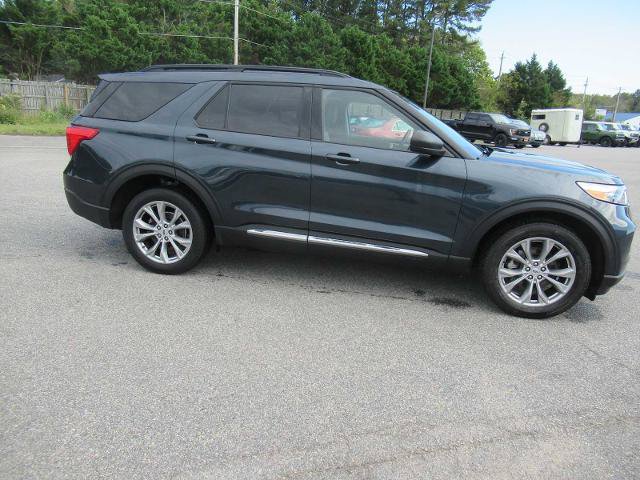 Certified 2023 Ford Explorer XLT w/ Equipment Group 202A AWD/4WD image 4