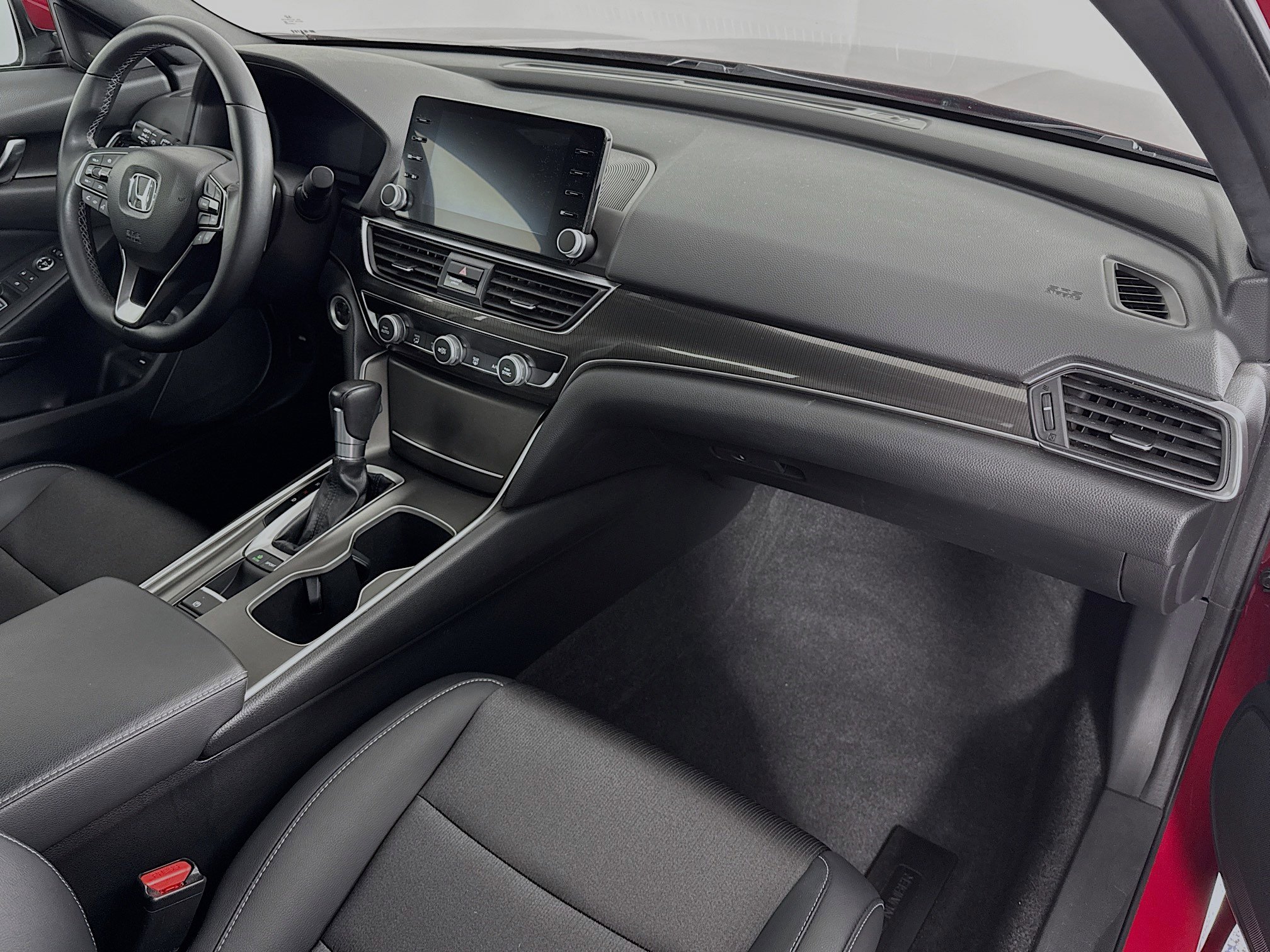 Certified 2018 Honda Accord Sport image 26