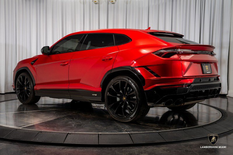 Used 2023 Lamborghini Urus S image 13