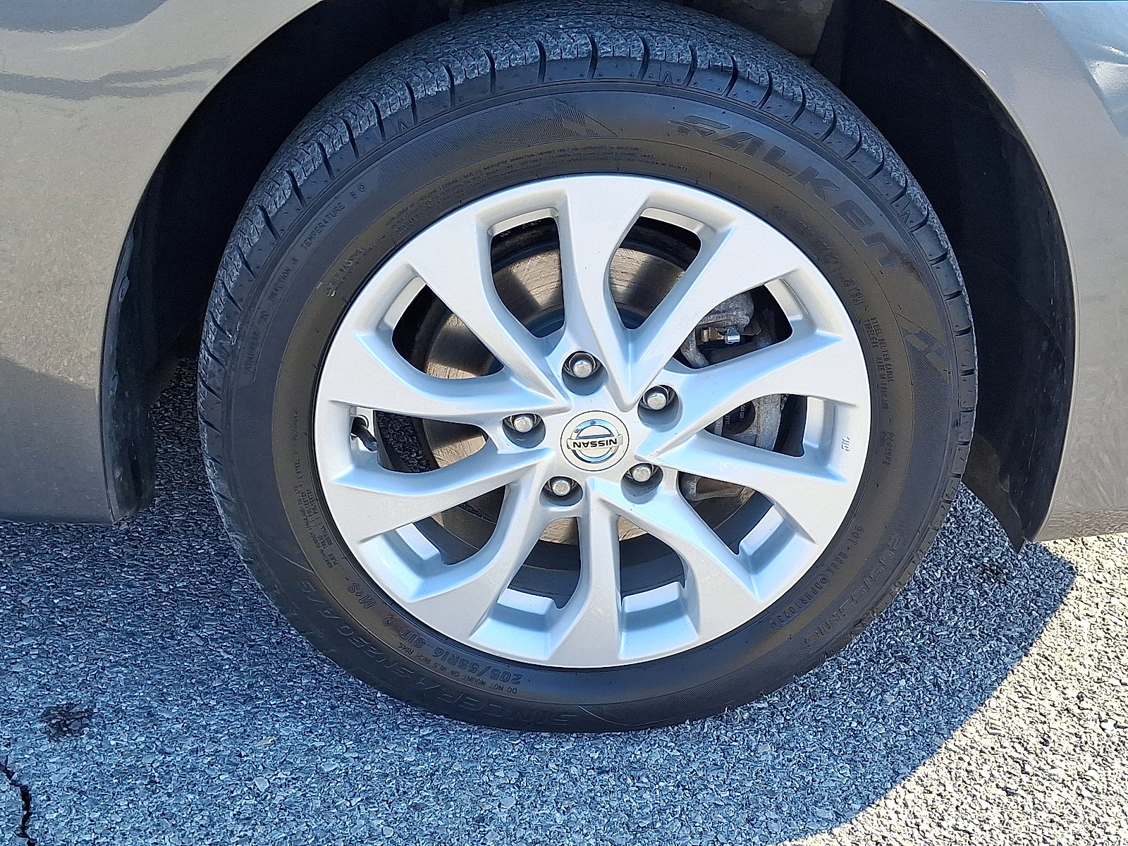 Used 2018 Nissan Sentra SV image 12