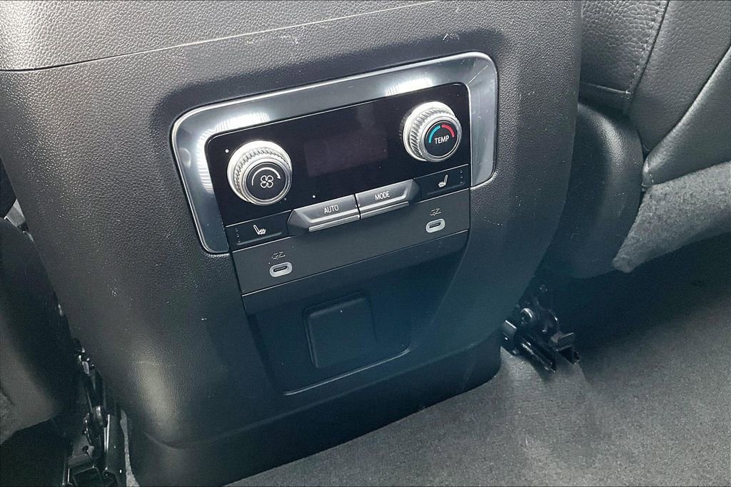 Used 2023 GMC Yukon Denali image 11