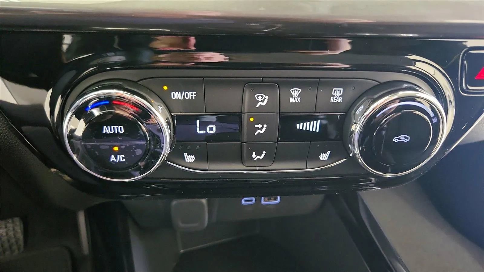 New 2026 Chevrolet Trax ACTIV w/ Driver Confidence Package image 30