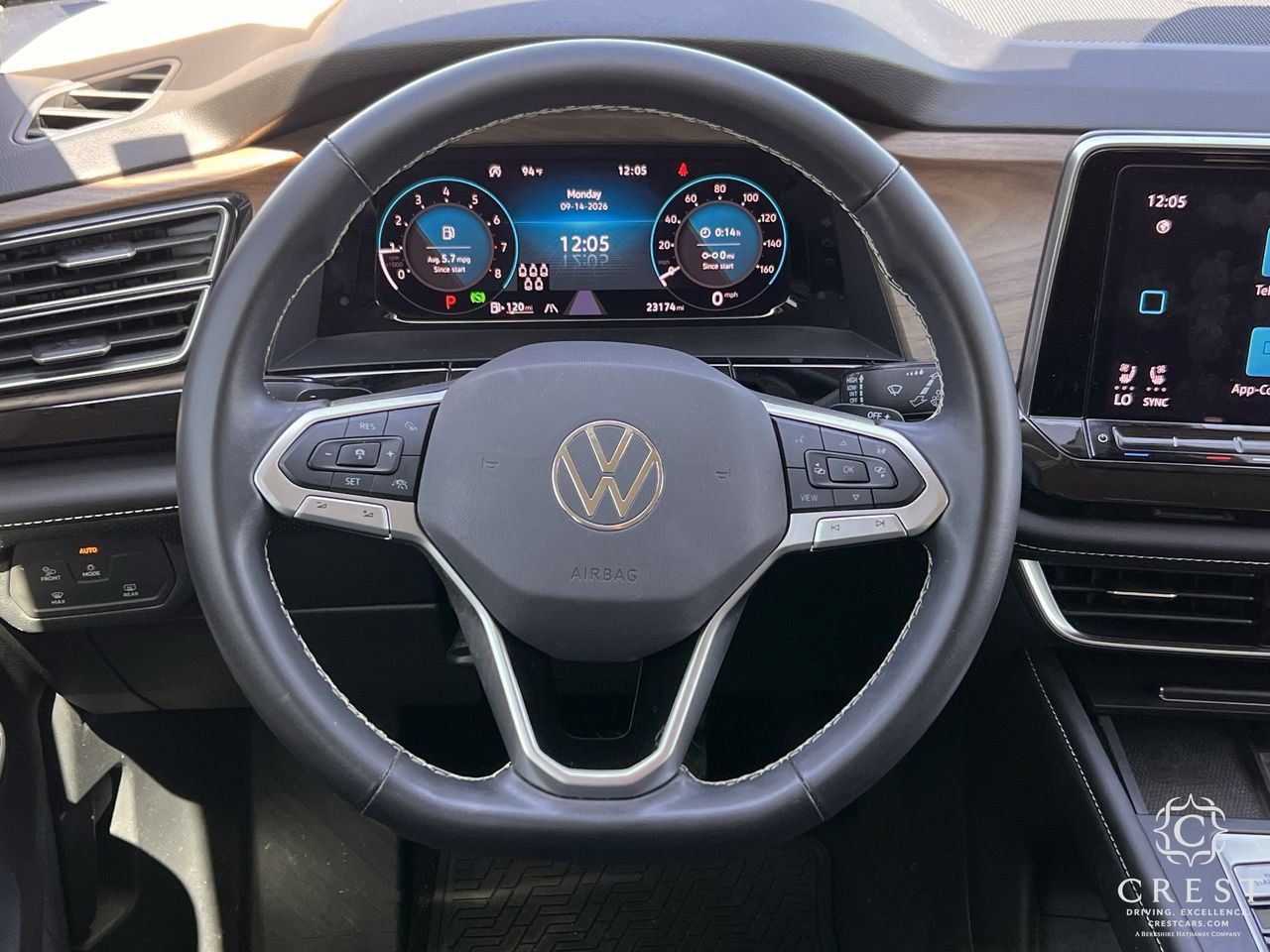 Used 2024 Volkswagen Atlas SE FWD image 11