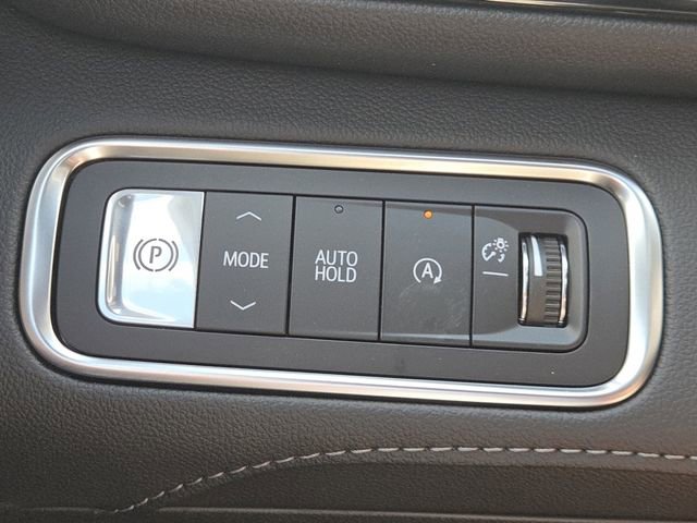 New 2026 Buick Enclave Avenir w/ Super Cruise Package FWD image 14
