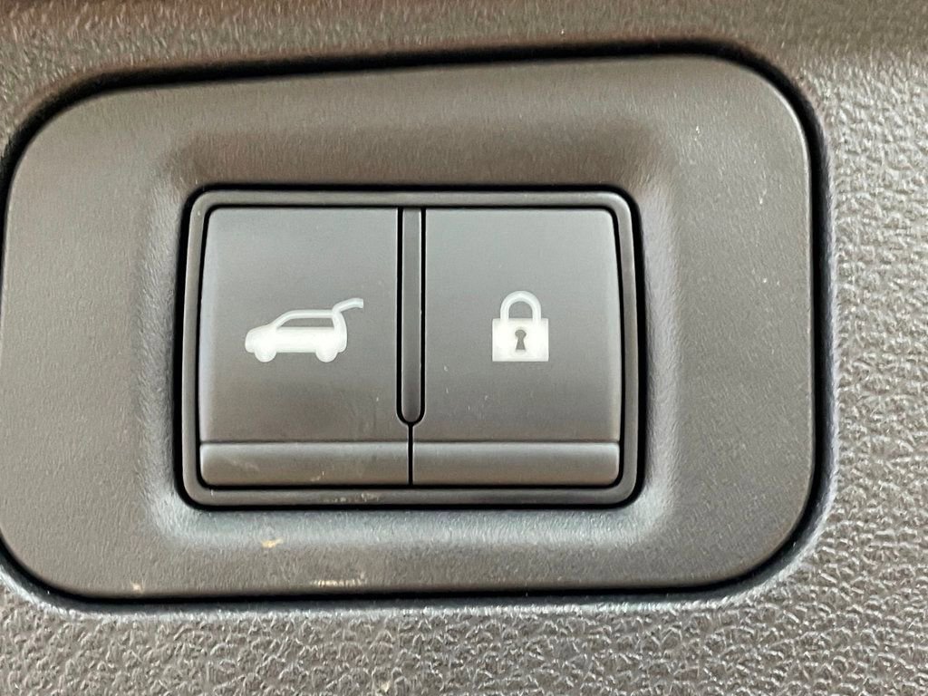 Used 2025 INFINITI QX80 Sensory image 27