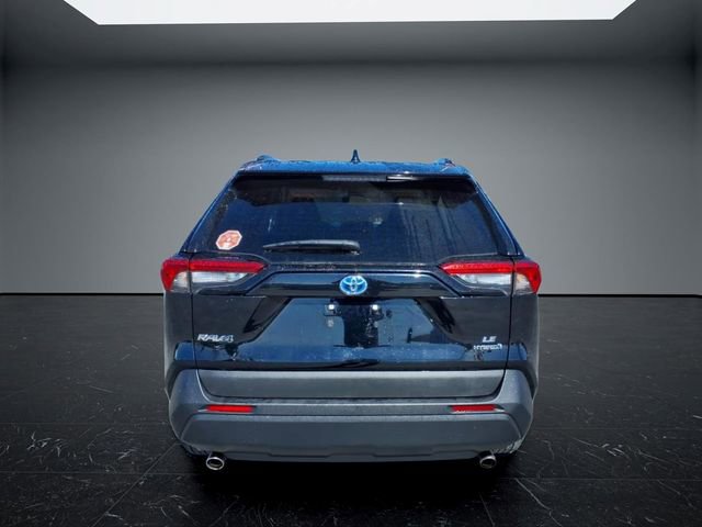 Certified 2022 Toyota RAV4 LE AWD/4WD image 4