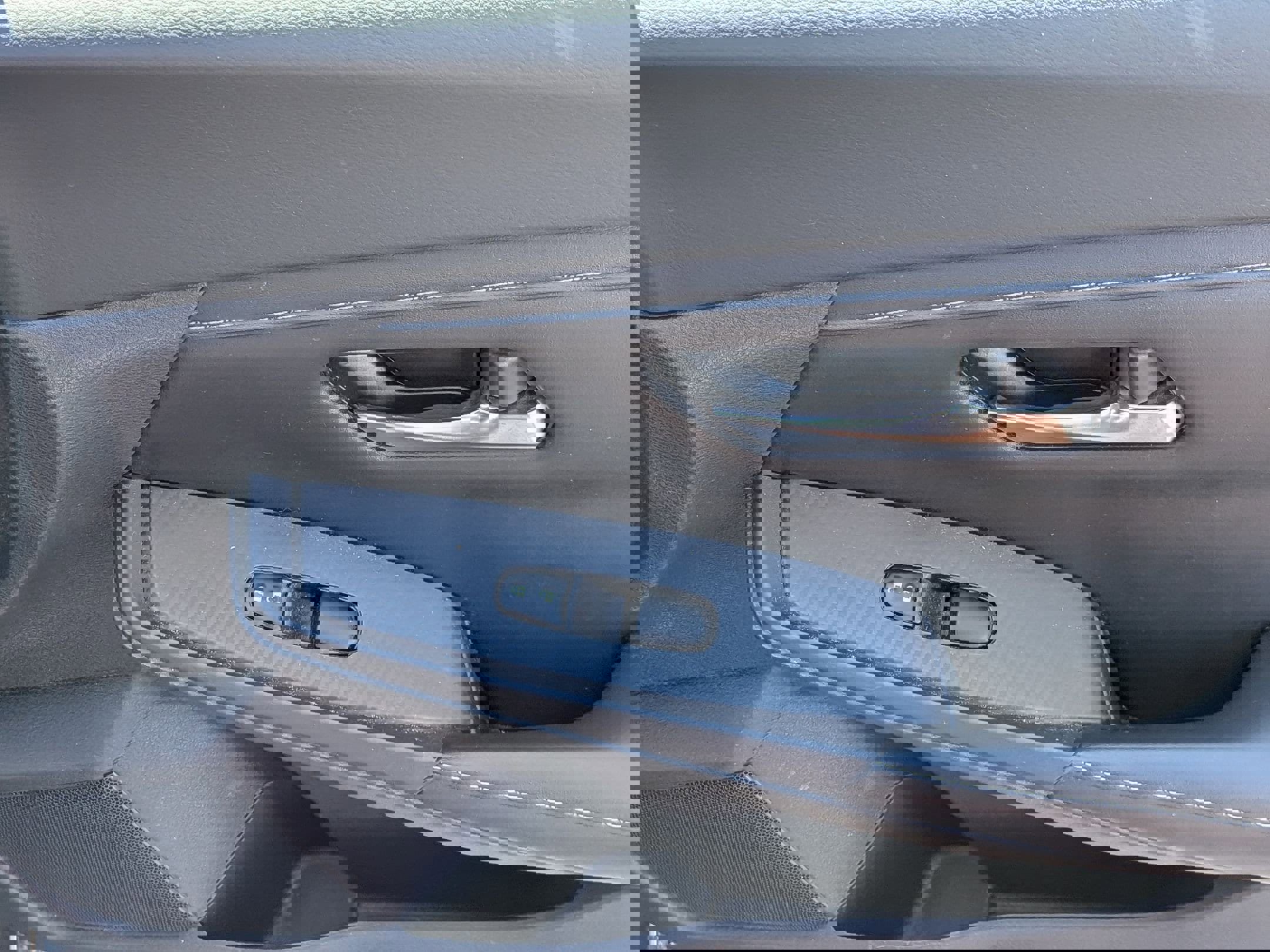 Used 2020 Nissan Sentra S FWD image 30