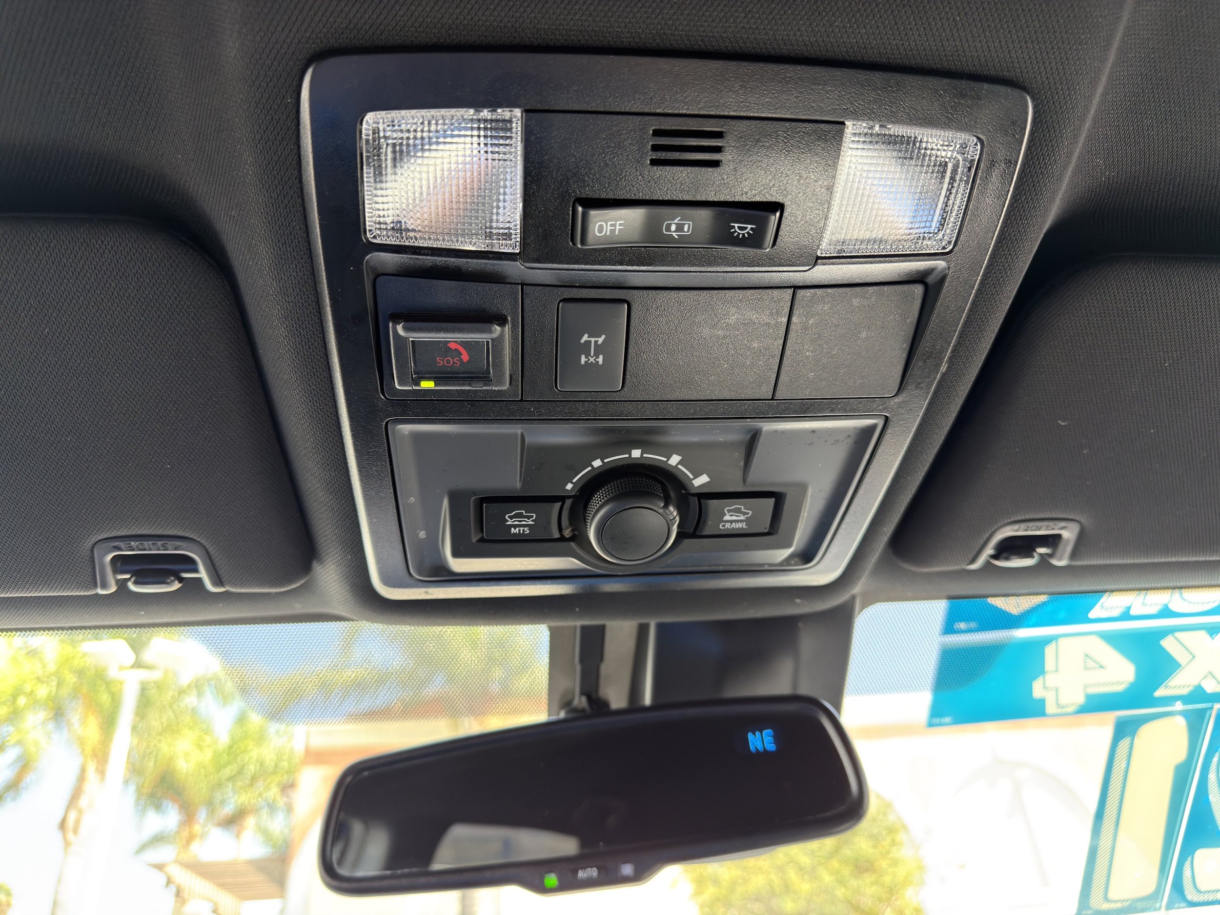 Used 2021 Toyota Tacoma TRD Off-Road w/ Technology Package AWD/4WD image 41