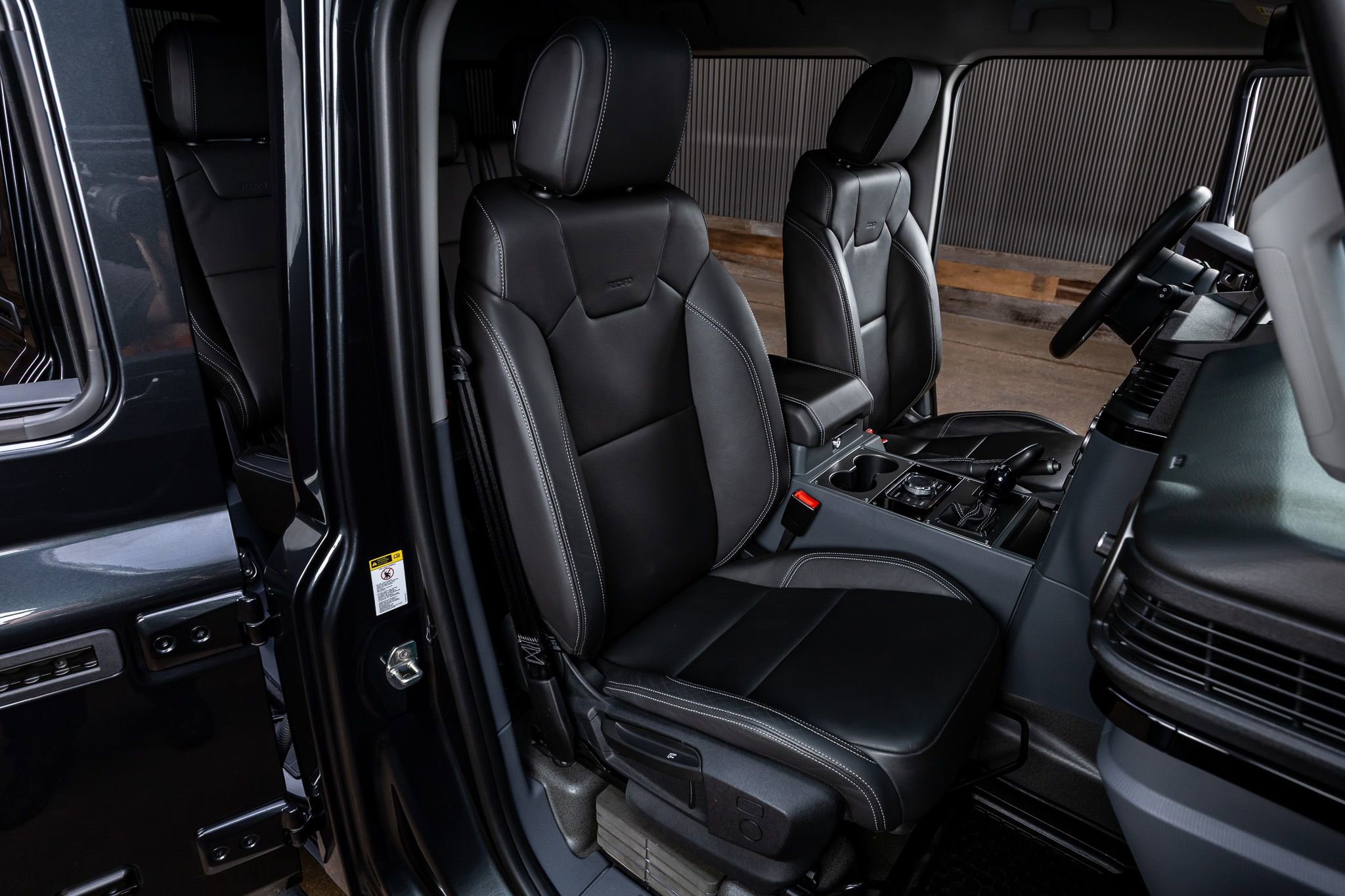 Used 2024 INEOS Grenadier Fieldmaster Edition image 28