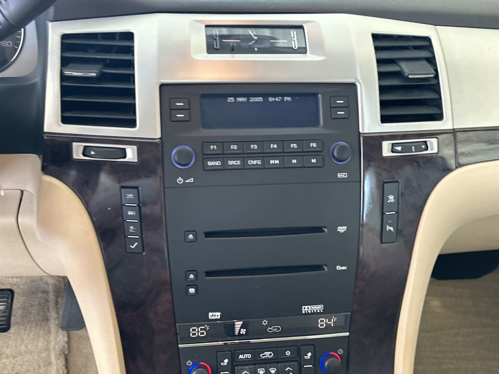 Used 2008 Cadillac Escalade ESV AWD image 20