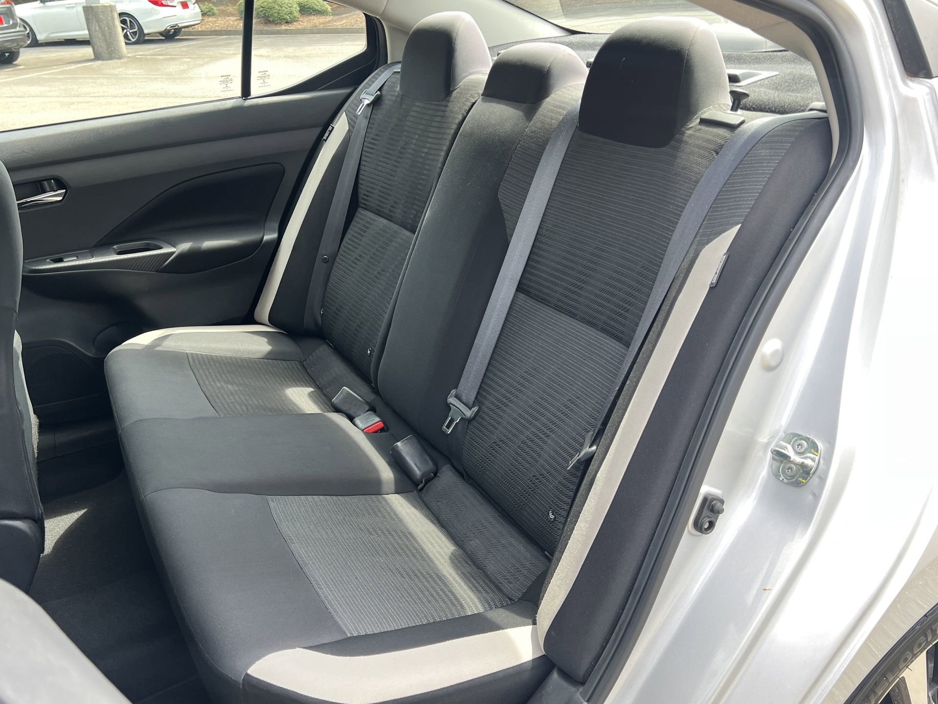 Used 2021 Nissan Versa SV image 16