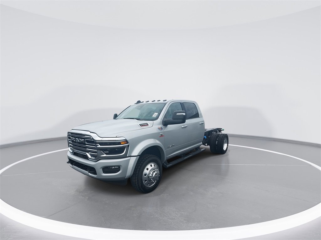 New 2026 RAM 5500 Tradesman w/ Laramie Trim Package image 4