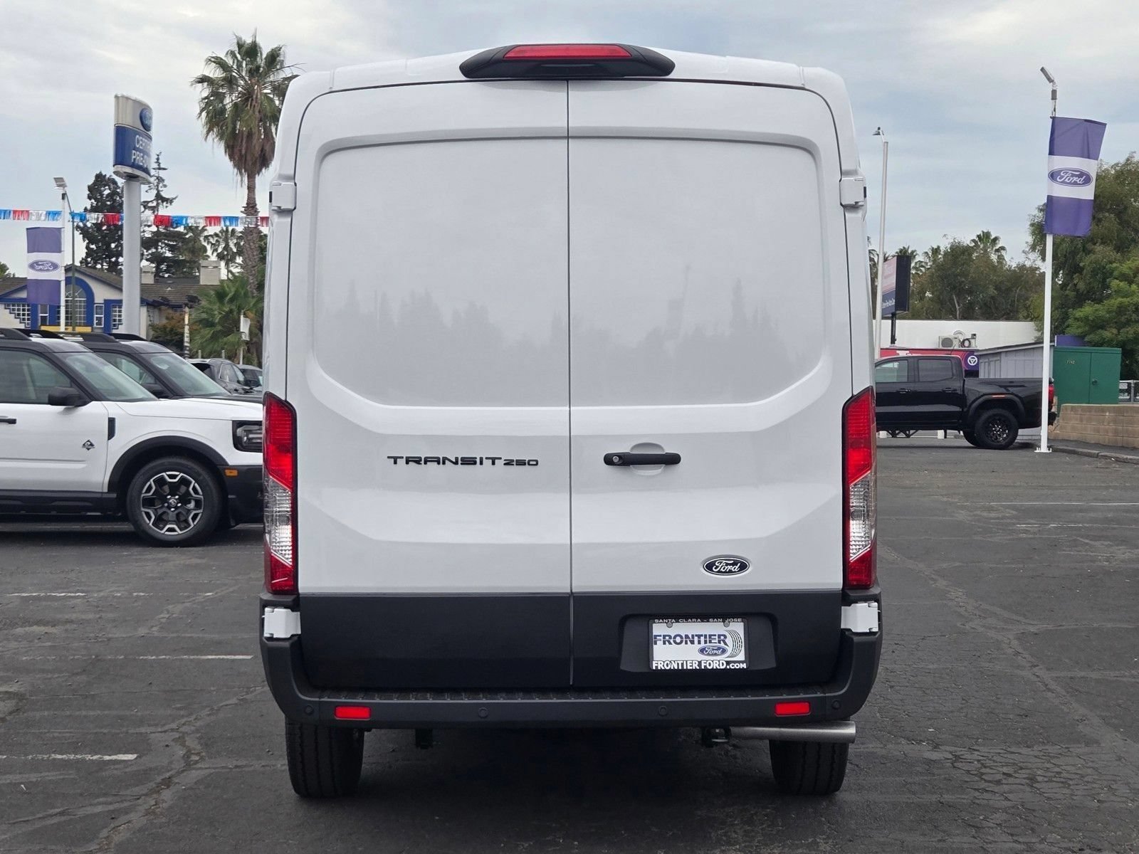 New 2026 Ford Transit 250 148 Medium Roof RWD image 7