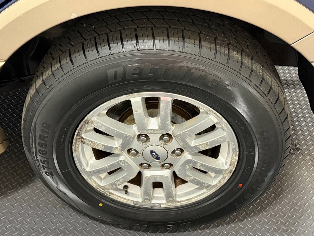 Used 2012 Ford Expedition XLT AWD/4WD image 20