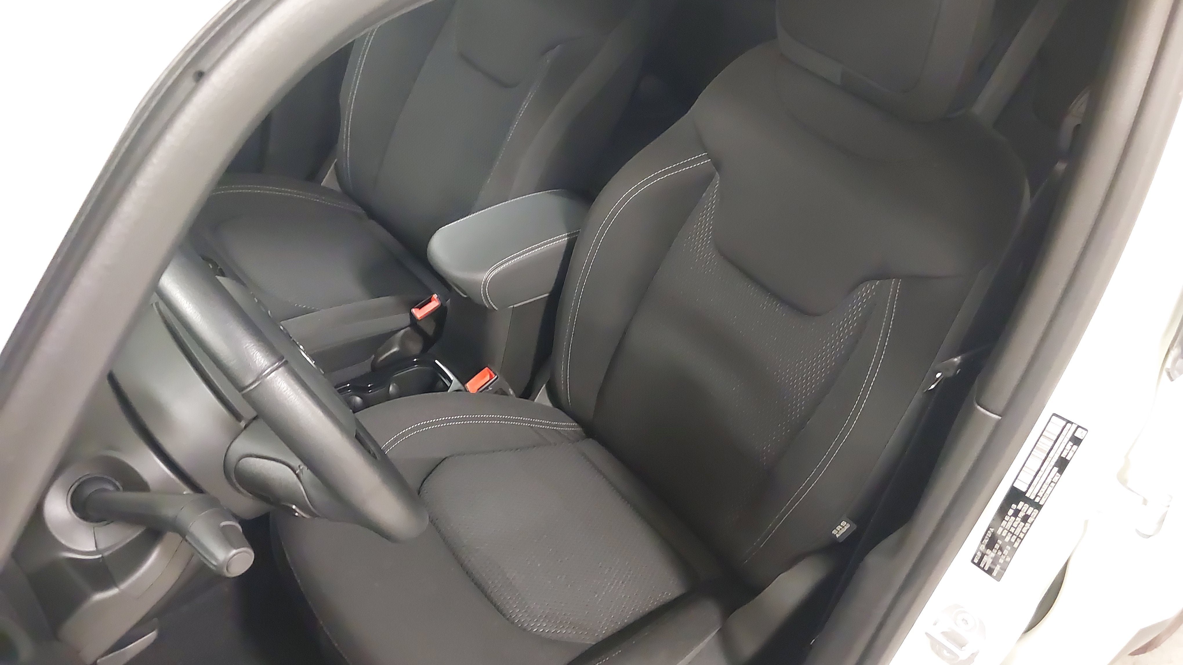 Used 2022 Jeep Renegade Altitude w/ Convenience Group AWD/4WD image 23