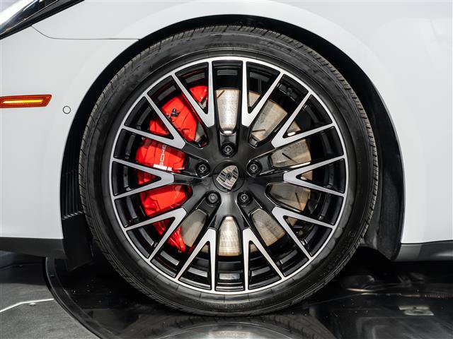 New 2026 Porsche Panamera Turbo image 15