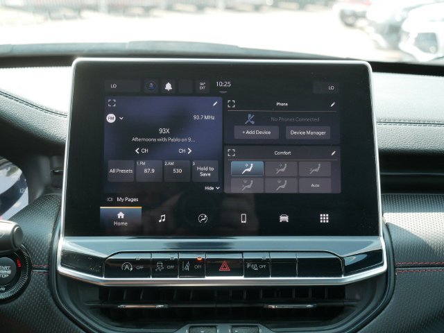 Used 2024 Jeep Compass Trailhawk AWD/4WD image 29