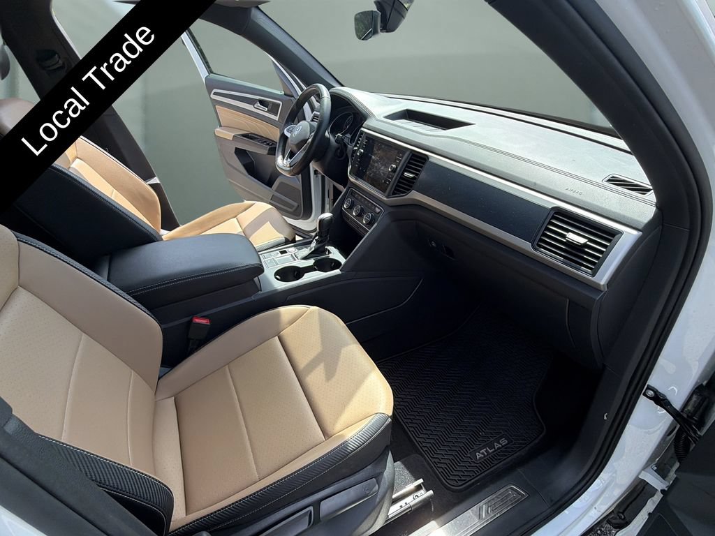 Used 2021 Volkswagen Atlas Cross Sport SE w/ V6 Towing Package FWD image 37