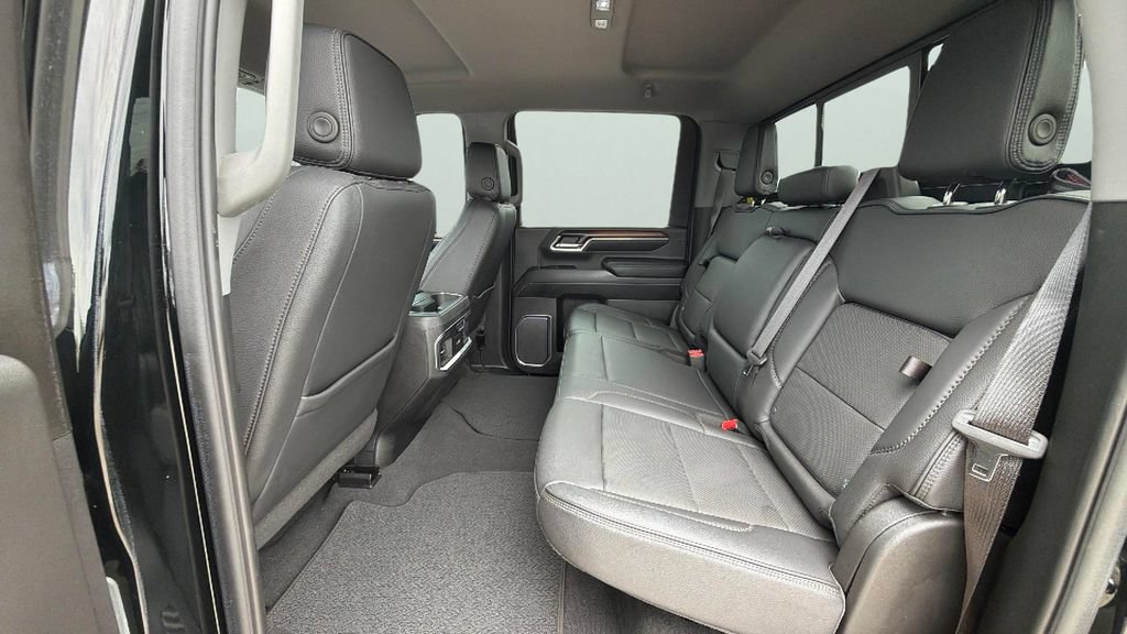 Used 2024 GMC Sierra 2500 Denali AWD/4WD image 27