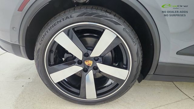 Used 2025 Porsche Macan Electric RWD image 62