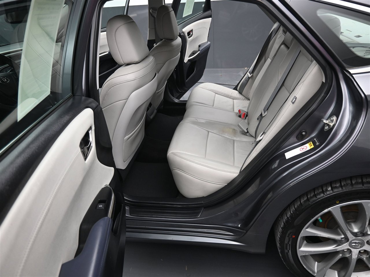 Used 2015 Toyota Avalon XLE Touring image 10