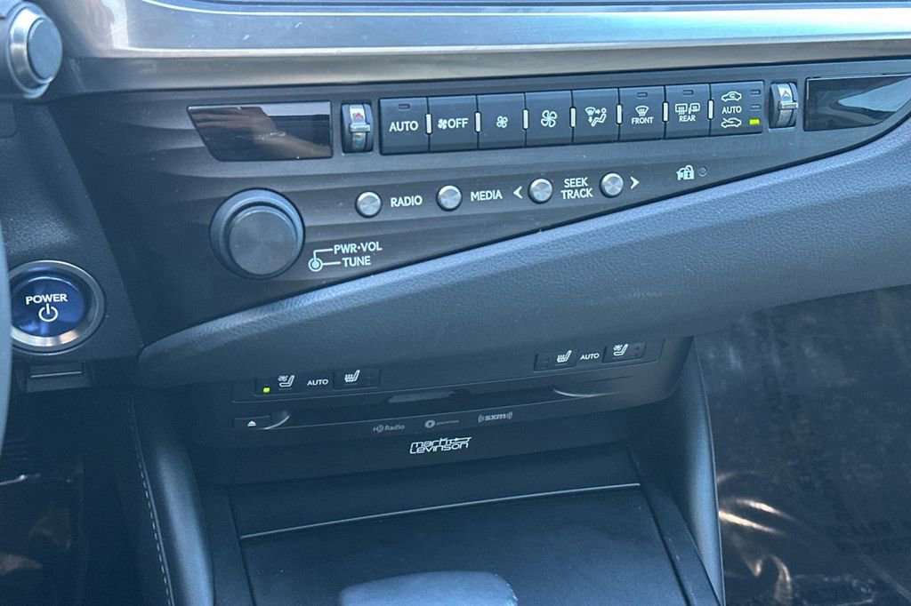 Certified 2020 Lexus ES 300h w/ Premium Package image 19