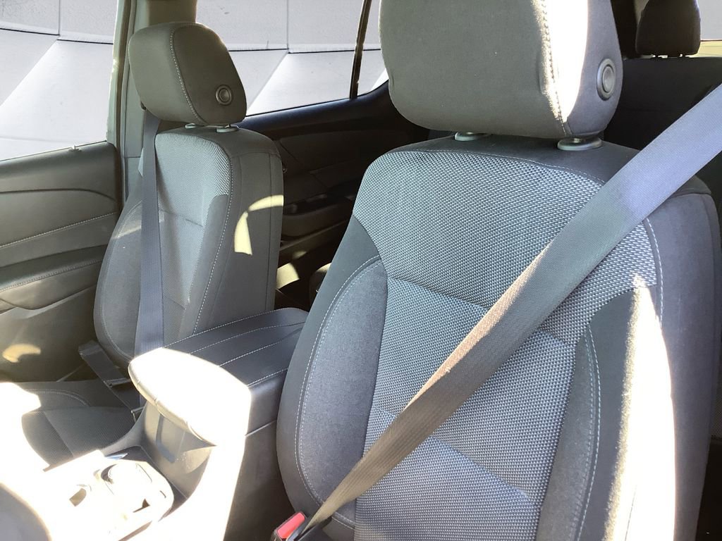 Used 2023 Chevrolet Traverse LT w/ LPO, Floor Liner Package image 8