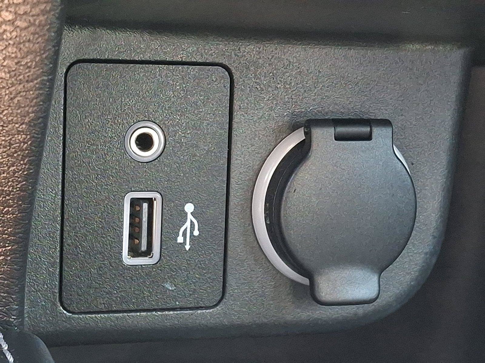 Used 2019 Nissan Kicks S FWD image 27