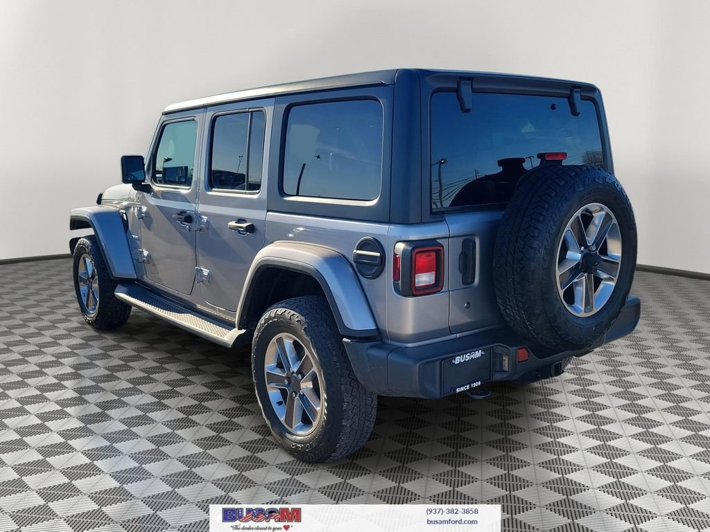 Used 2019 Jeep Wrangler Unlimited Sahara w/ Dual Top Group AWD/4WD image 3