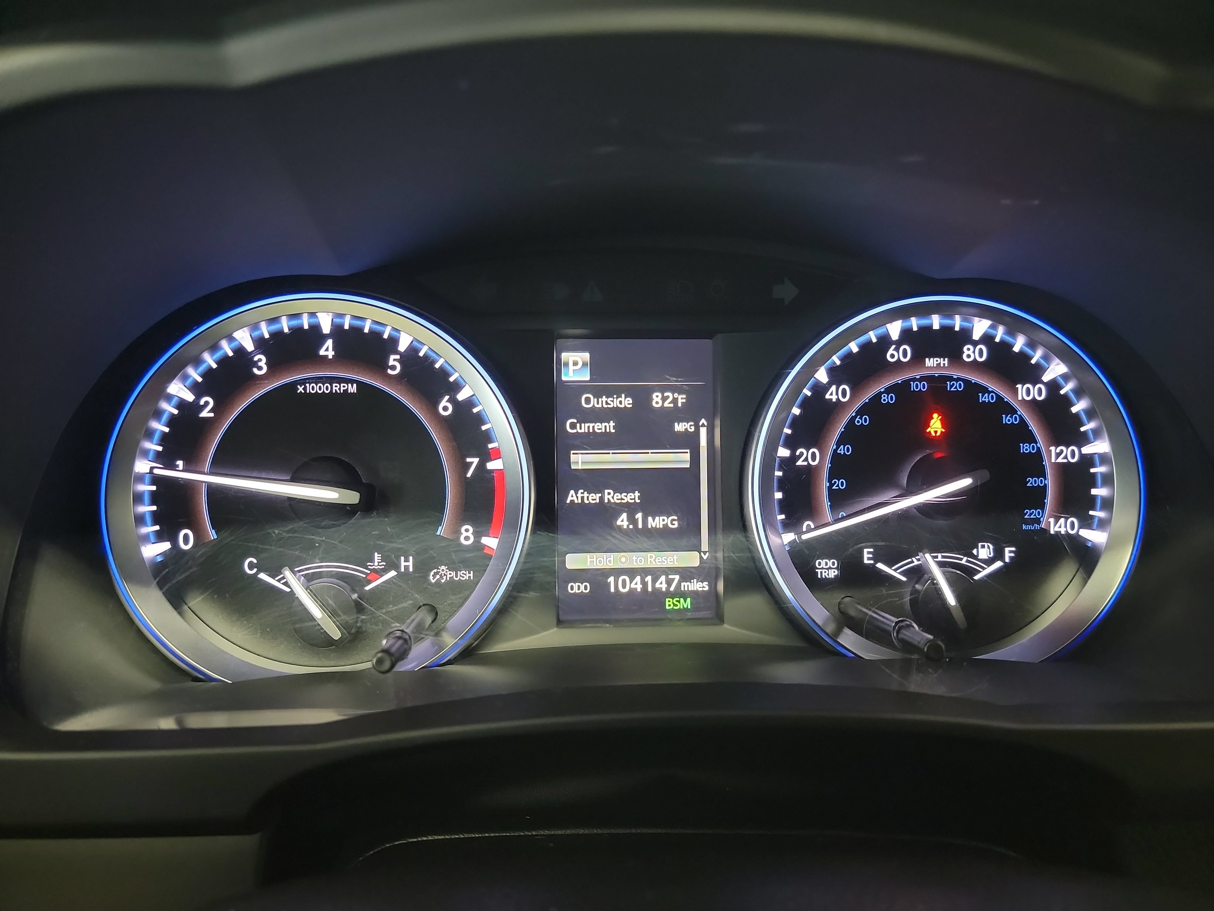 Used 2019 Toyota Highlander XLE w/ Carpet Mat Package (TMS) AWD/4WD image 18