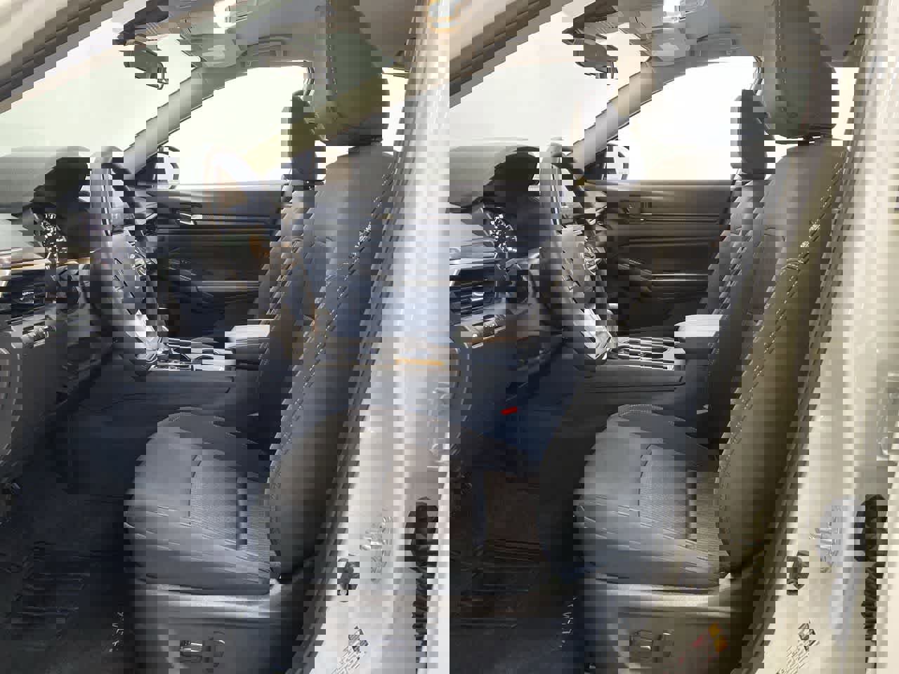 Used 2025 Nissan Altima 2.5 SV image 14