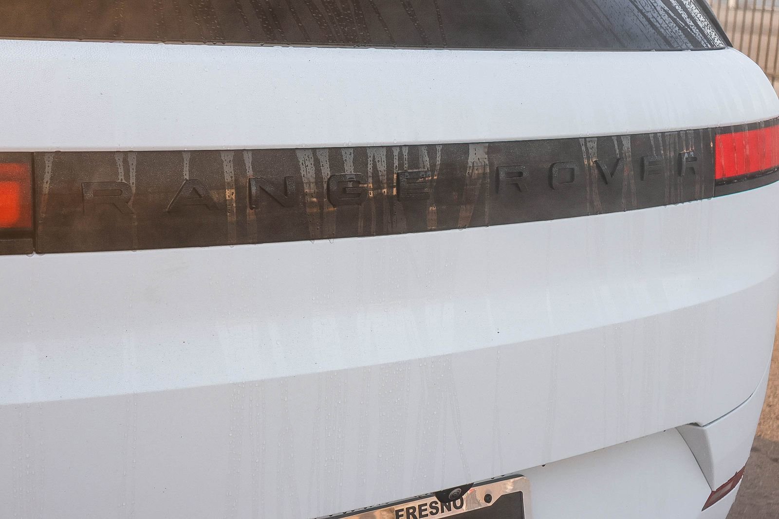 Used 2025 Land Rover Range Rover Sport Dynamic SE image 12