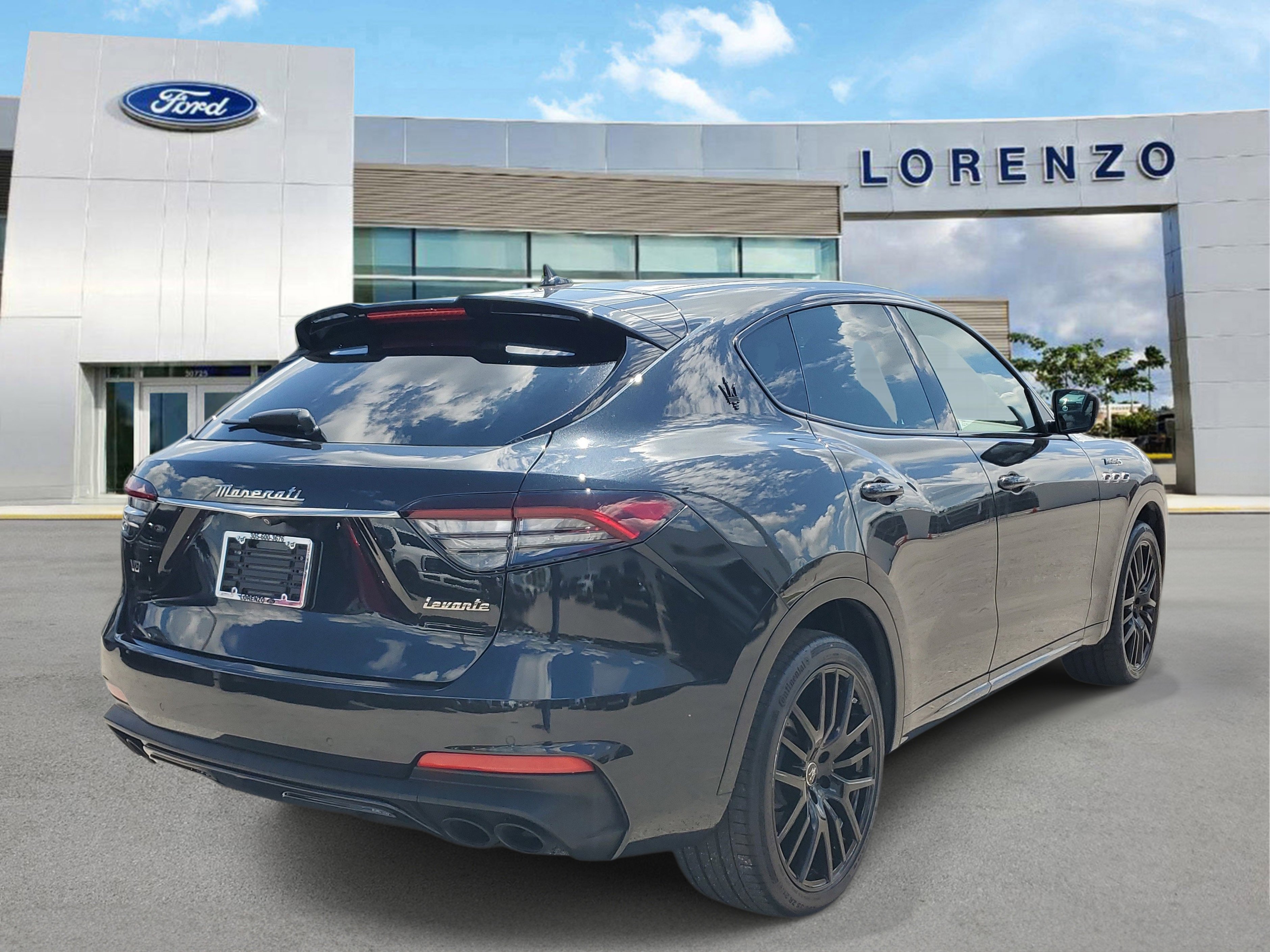 Used 2023 Maserati Levante Modena S image 5