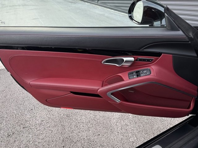 Used 2019 Porsche 911 Turbo image 13