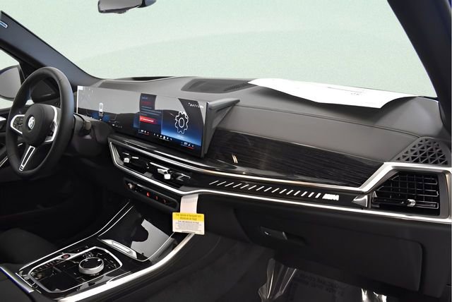 New 2026 BMW X5 M60i image 18